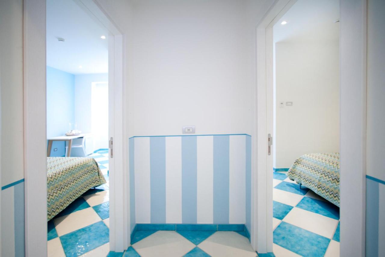 La Conchiglia Apartments เดวามารีนา ภายนอก รูปภาพ