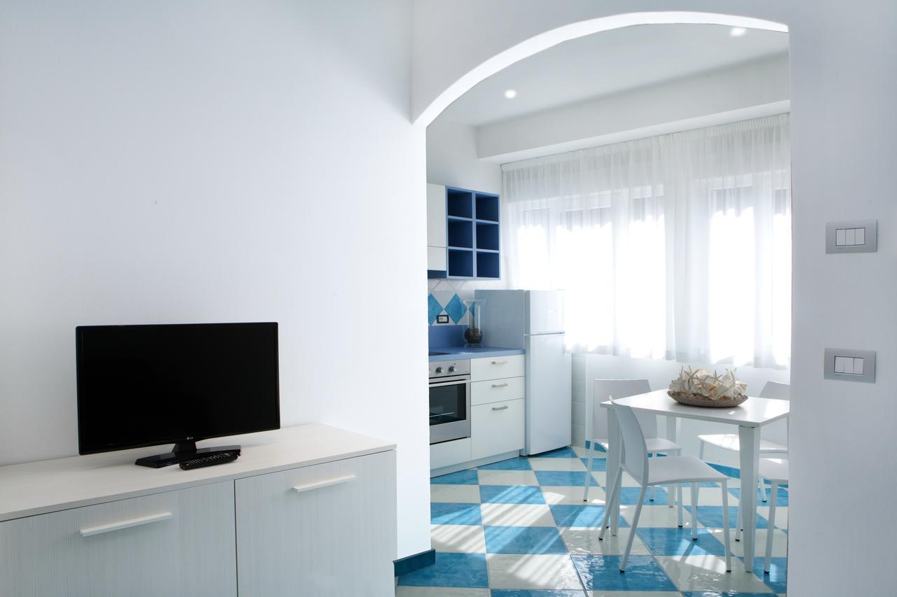 La Conchiglia Apartments เดวามารีนา ภายนอก รูปภาพ