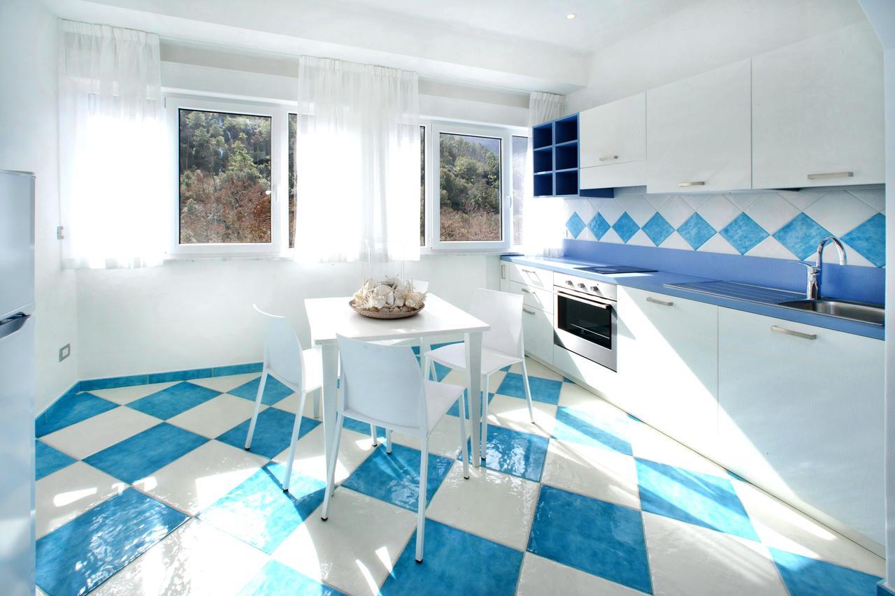 La Conchiglia Apartments เดวามารีนา ภายนอก รูปภาพ